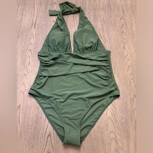 NWT CupShe Rouched Halter One Piece In Sage Green Size Xl